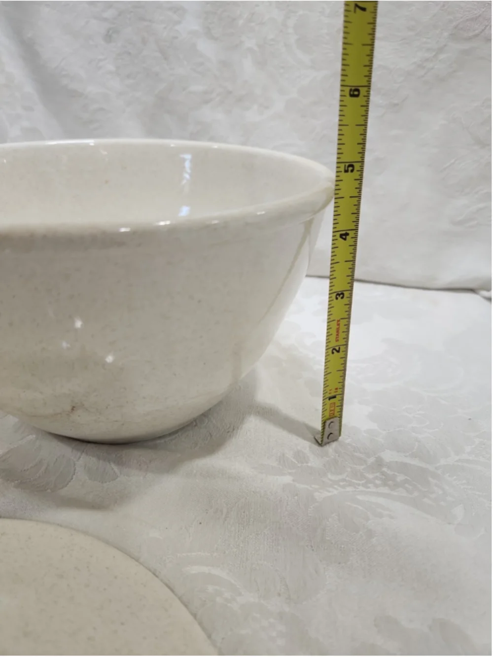 Vtg MCM USA Beige Speckled Covered Baking Dish Bowl 8